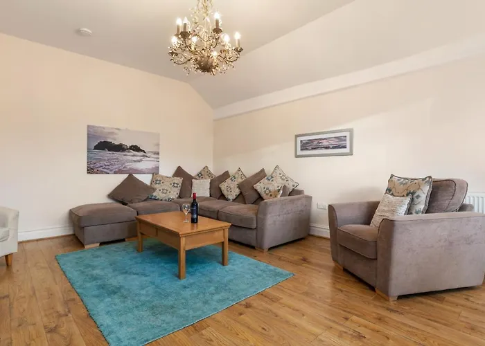 Apartment 4 St Marys House